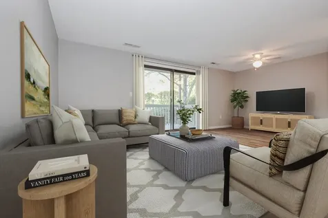 47 Dogwood Drive Nashua NH 03062-4403