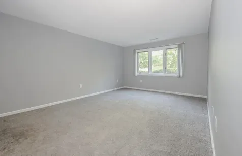 47 Dogwood Drive Nashua NH 03062-4403