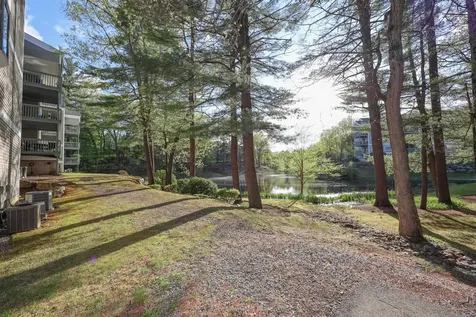 47 Dogwood Drive Nashua NH 03062-4403