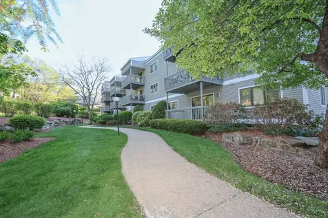 47 Dogwood Drive Nashua NH 03062-4403