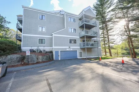 47 Dogwood Drive Nashua NH 03062-4403