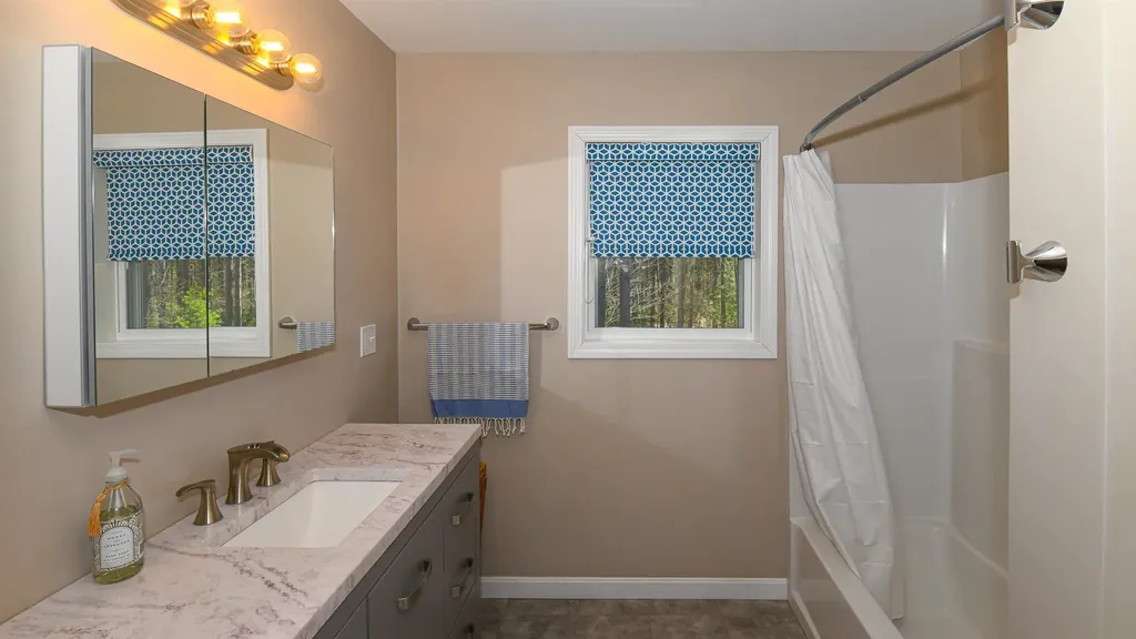 6 Christopher Street Fryeburg ME 04037