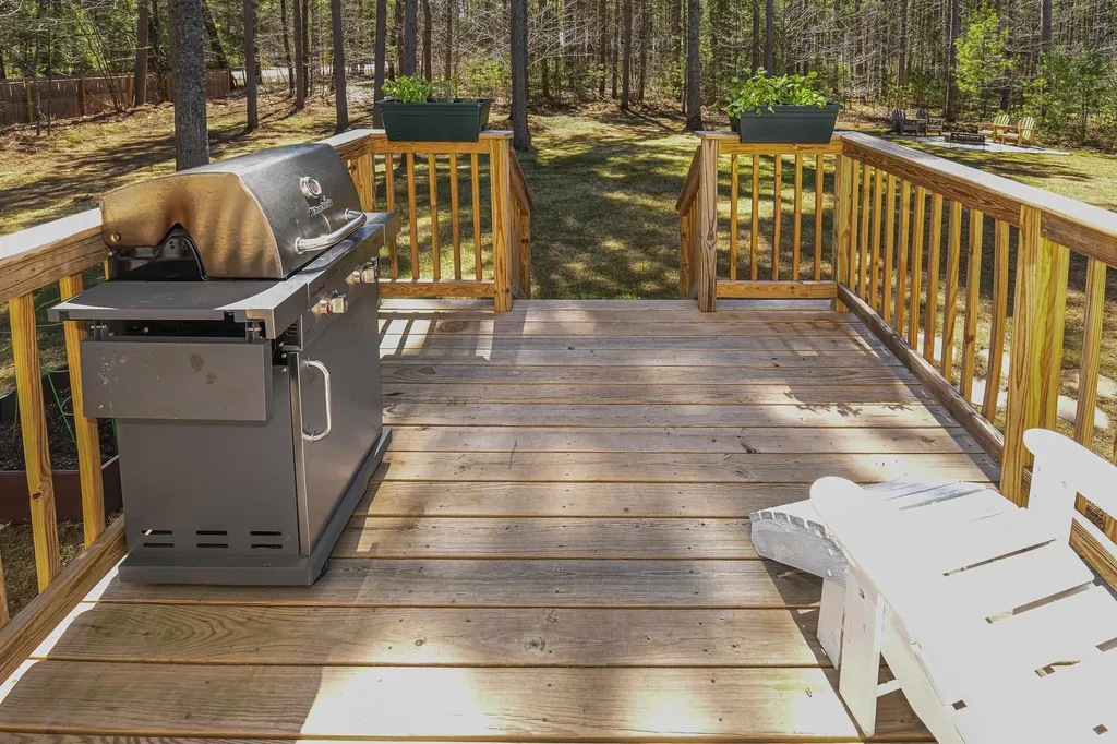 6 Christopher Street Fryeburg ME 04037