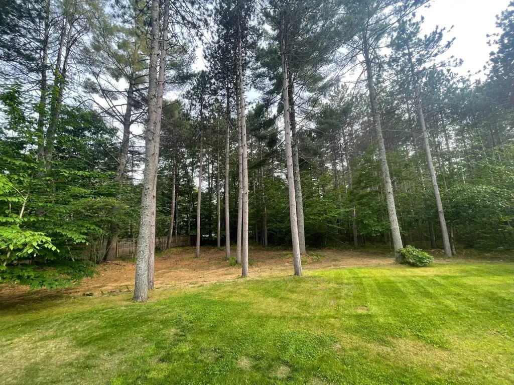 6 Christopher Street Fryeburg ME 04037