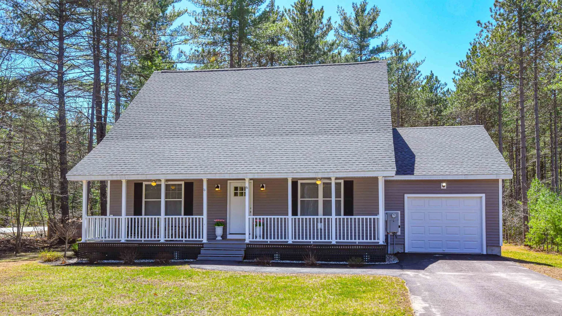 6 Christopher Street Fryeburg ME 04037