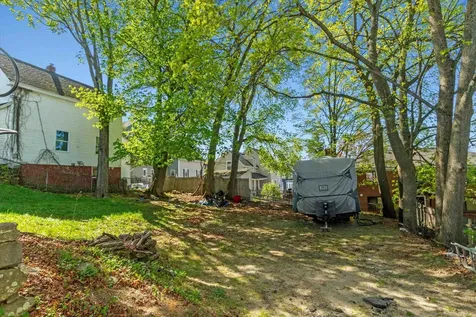 351 Laurel Street Manchester NH 03103