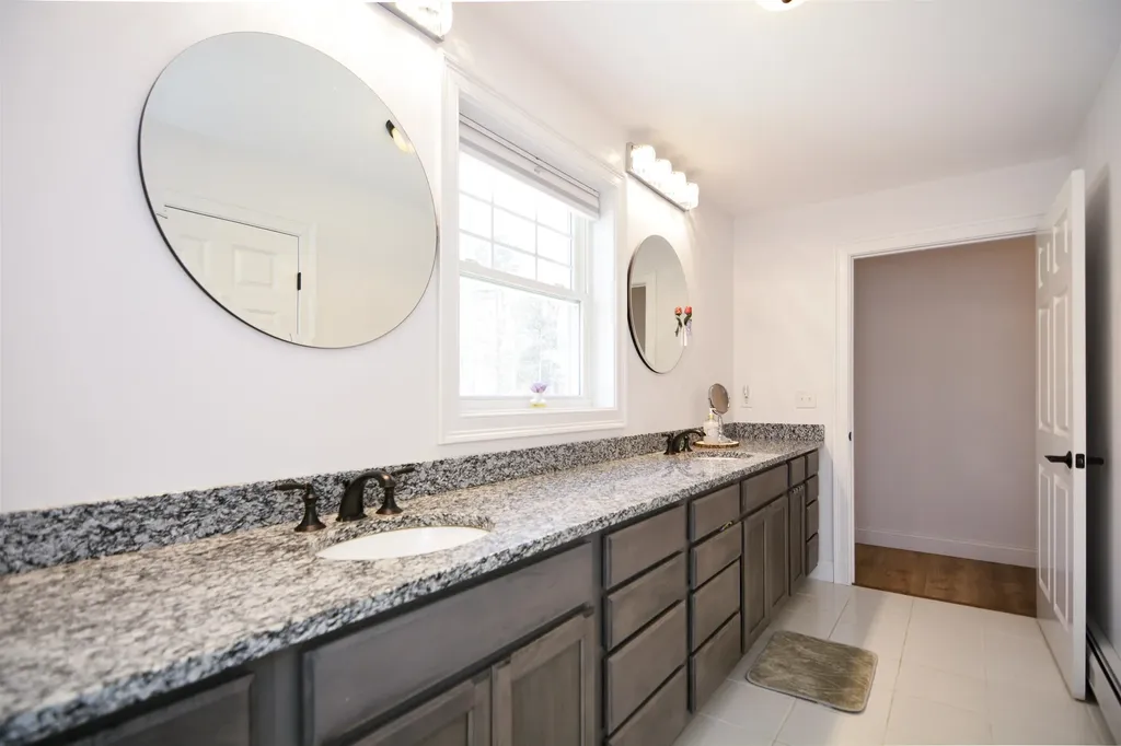 911 Valley Road Washington NH 03280