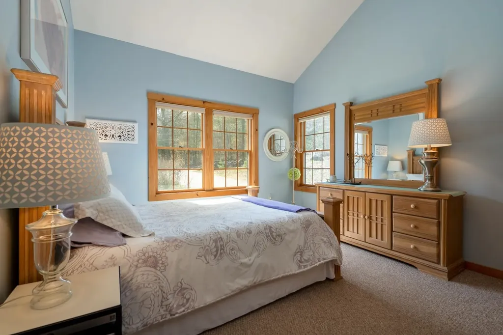 34 Ferrin Road Chichester NH 03258