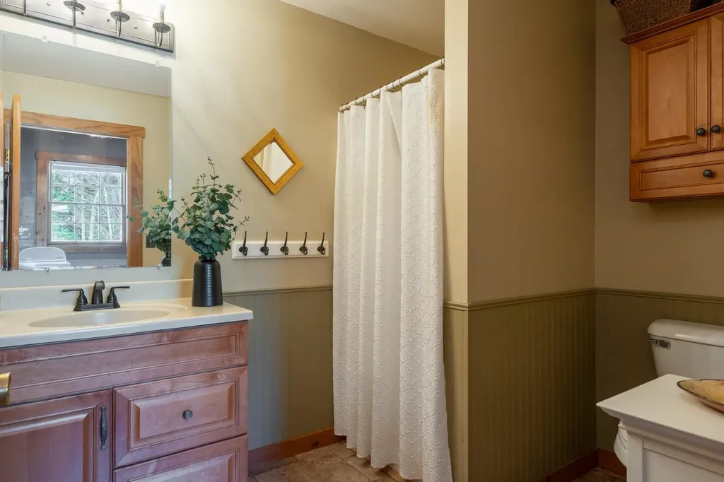 34 Ferrin Road Chichester NH 03258