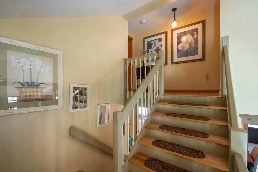 34 Ferrin Road Chichester NH 03258