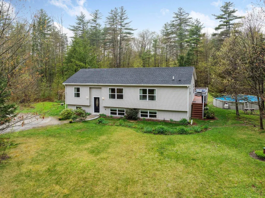 162 Hayward Road Croydon NH 03773
