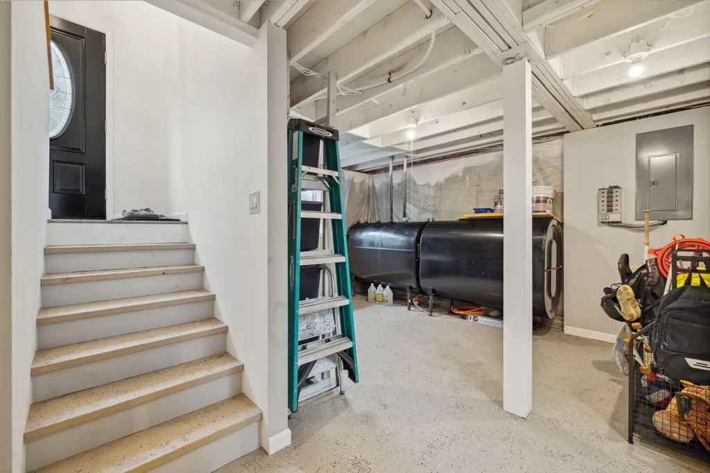 162 Hayward Road Croydon NH 03773