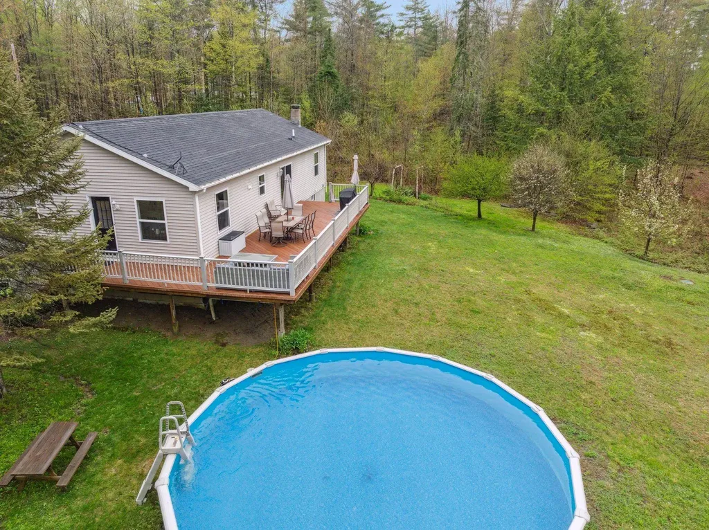 162 Hayward Road Croydon NH 03773