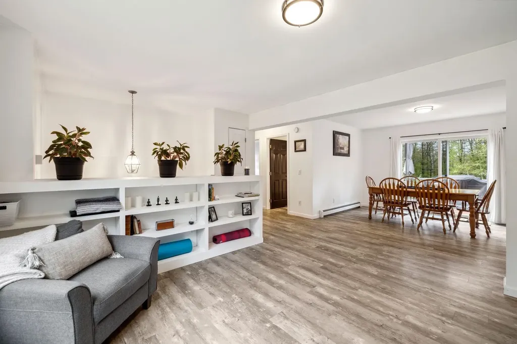 162 Hayward Road Croydon NH 03773