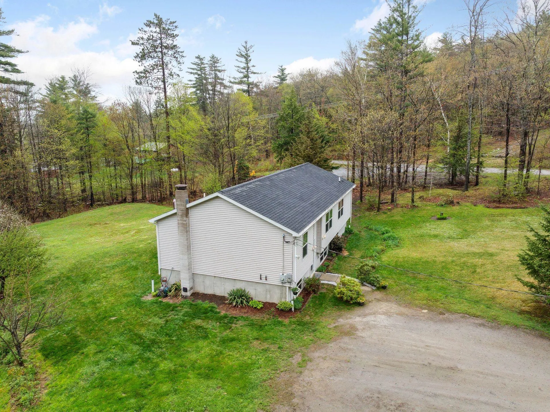 162 Hayward Road Croydon NH 03773