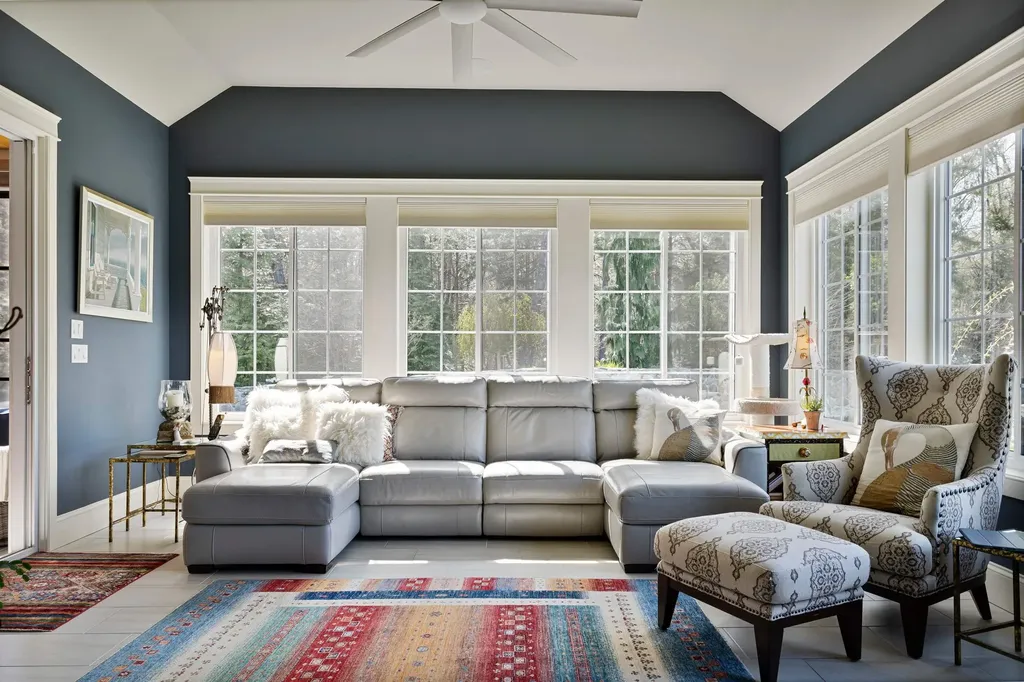 12 Kirkwall Drive Stratham NH 03885