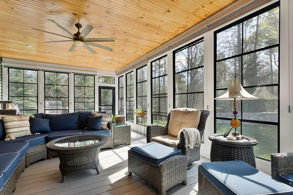 12 Kirkwall Drive Stratham NH 03885