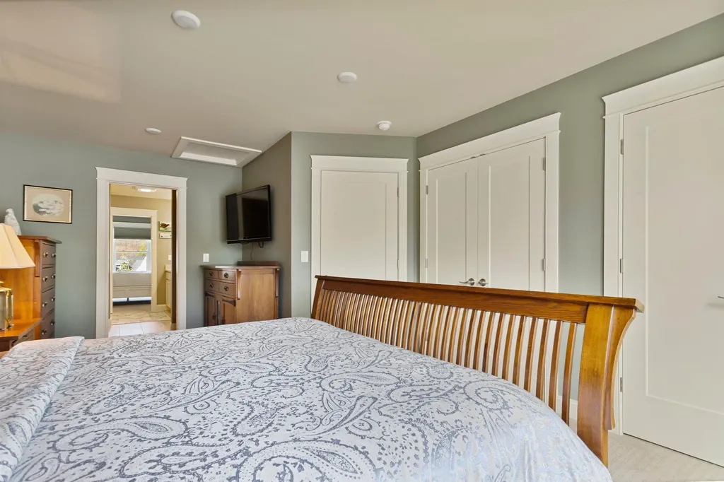 12 Kirkwall Drive Stratham NH 03885