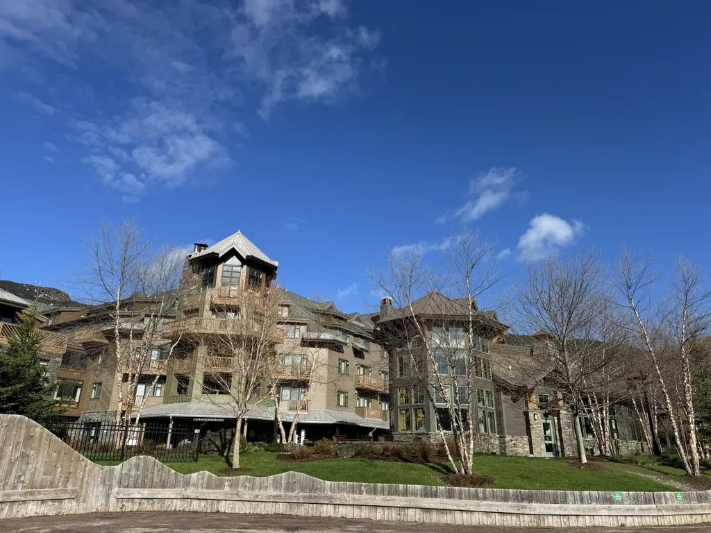 7412 Mountain Road Stowe VT 05672