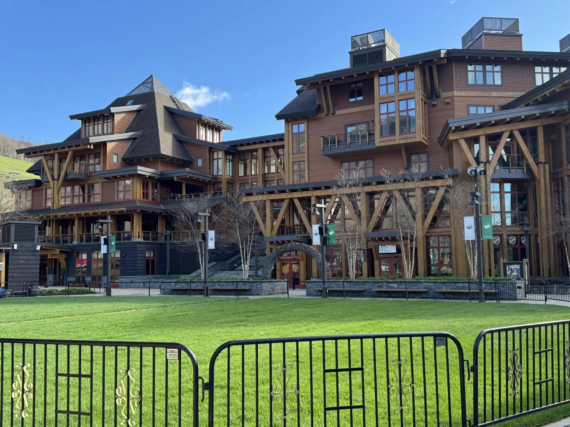 7412 Mountain Road Stowe VT 05672