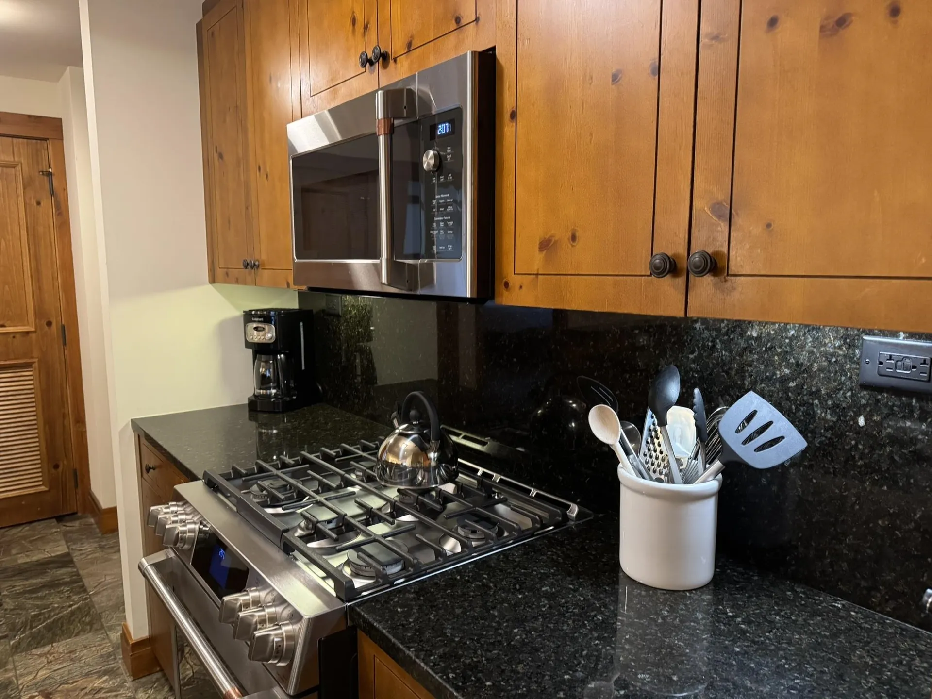 7412 Mountain Road Stowe VT 05672