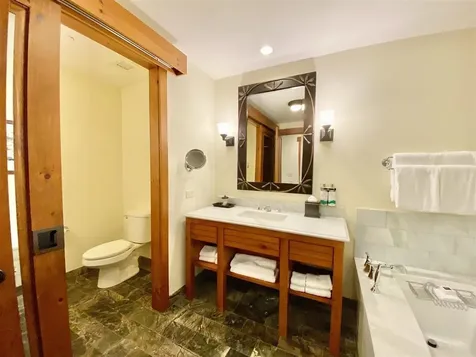 7412 Mountain Road Stowe VT 05672