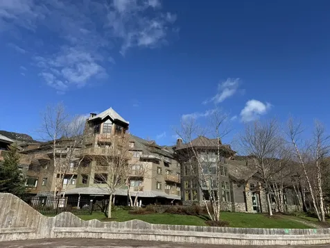 7412 Mountain Road Stowe VT 05672