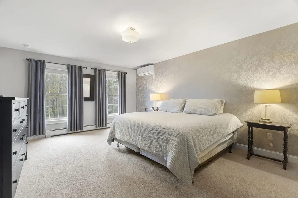 14 Champernowne Madbury NH 03823