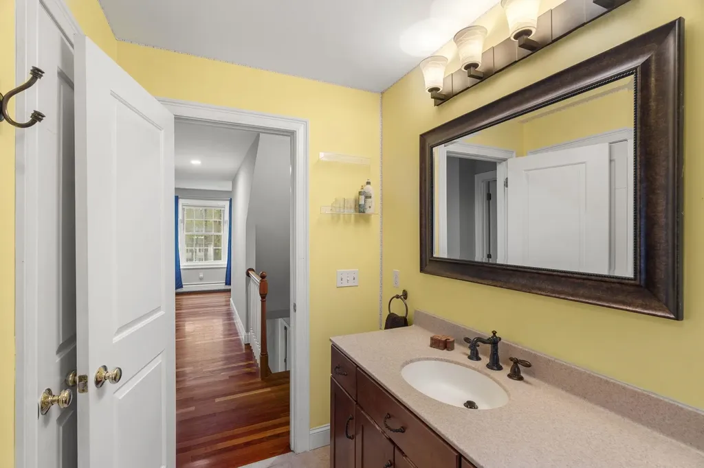 14 Champernowne Madbury NH 03823