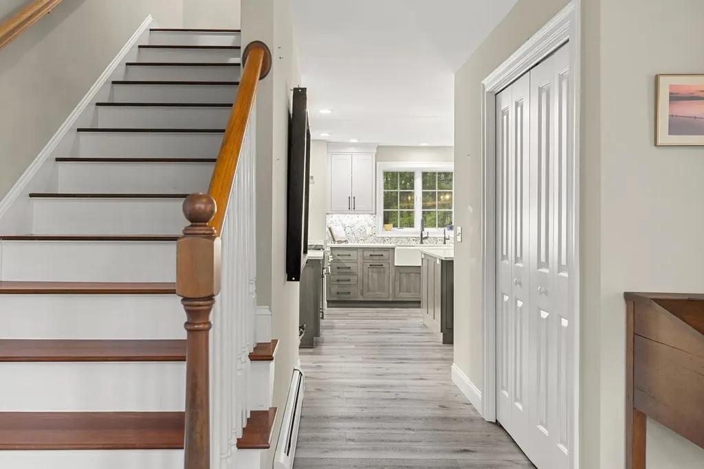 14 Champernowne Madbury NH 03823