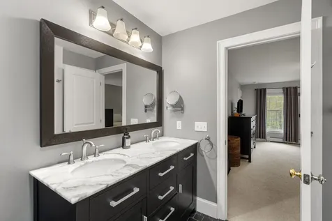 14 Champernowne Madbury NH 03823