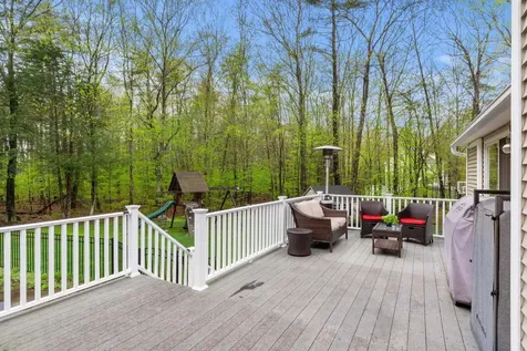 14 Champernowne Madbury NH 03823