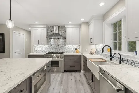 14 Champernowne Madbury NH 03823