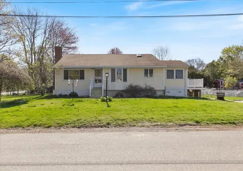 2 Rolling Hill Avenue Plaistow NH 03865