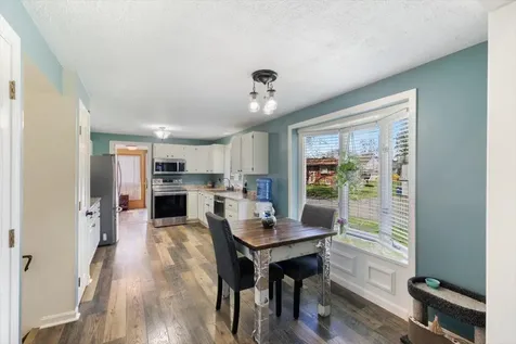 2 Rolling Hill Avenue Plaistow NH 03865