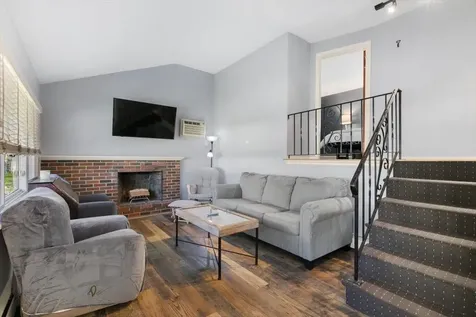 2 Rolling Hill Avenue Plaistow NH 03865