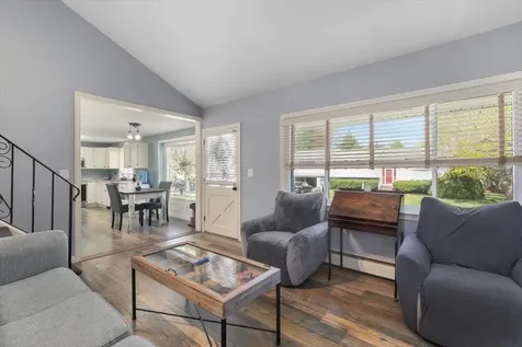 2 Rolling Hill Avenue Plaistow NH 03865