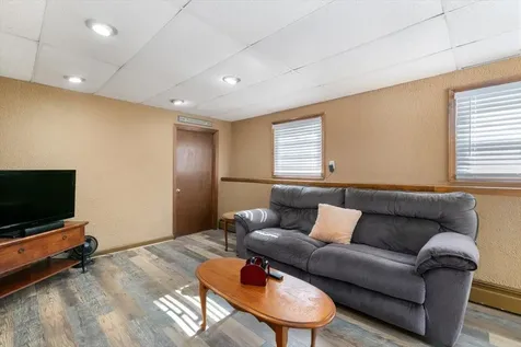 2 Rolling Hill Avenue Plaistow NH 03865