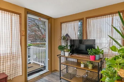2 Rolling Hill Avenue Plaistow NH 03865