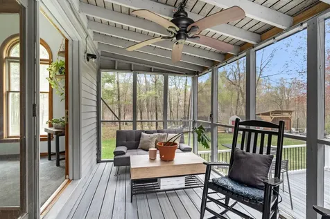 48 Budron Avenue Salem NH 03079
