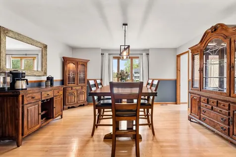 48 Budron Avenue Salem NH 03079