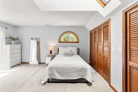 48 Budron Avenue Salem NH 03079