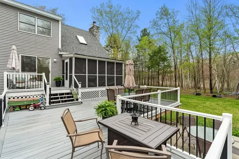 48 Budron Avenue Salem NH 03079