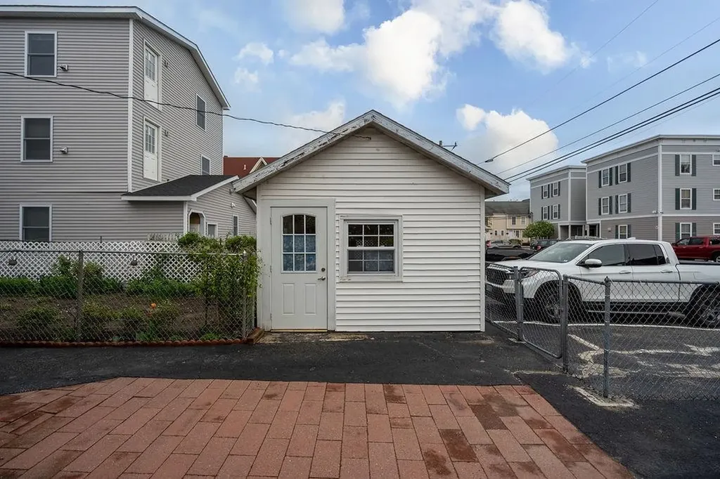 246 Auburn Street Manchester NH 03103