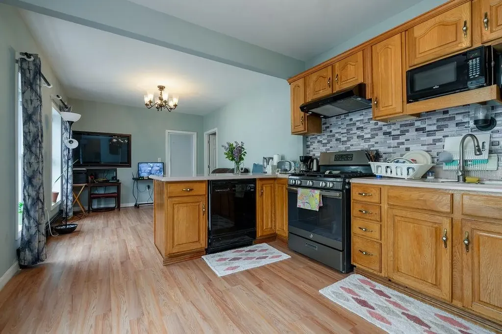 246 Auburn Street Manchester NH 03103