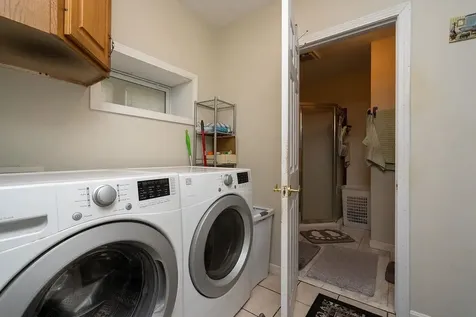 246 Auburn Street Manchester NH 03103