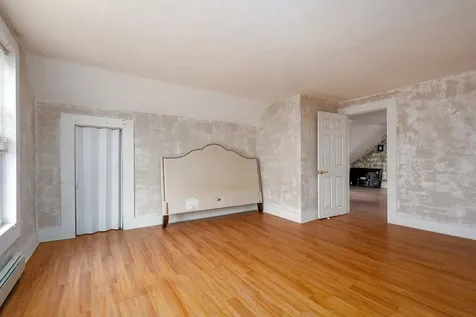 246 Auburn Street Manchester NH 03103