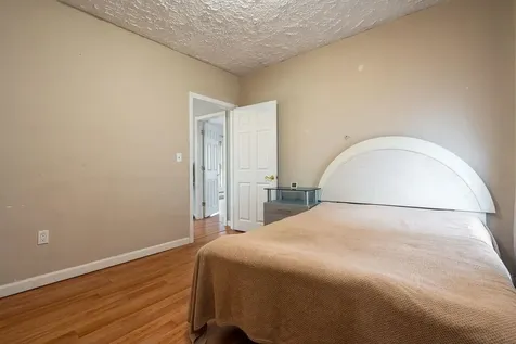 246 Auburn Street Manchester NH 03103