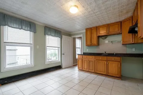 246 Auburn Street Manchester NH 03103