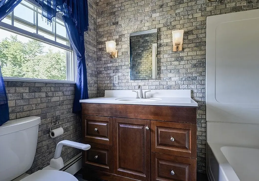 25 Centerview Drive Swanzey NH 03446